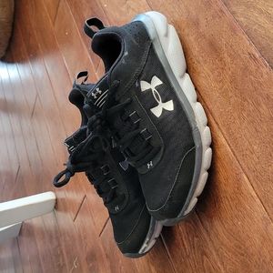 Black Kids Under Armour Shoes